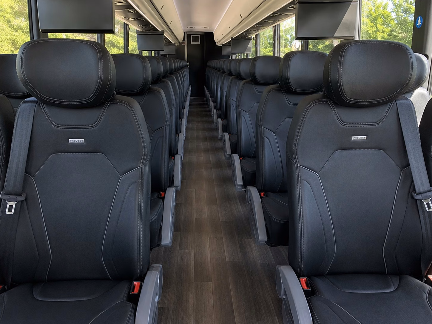 shuttle your wedding guests between fairfield hotels and your ceremony venue